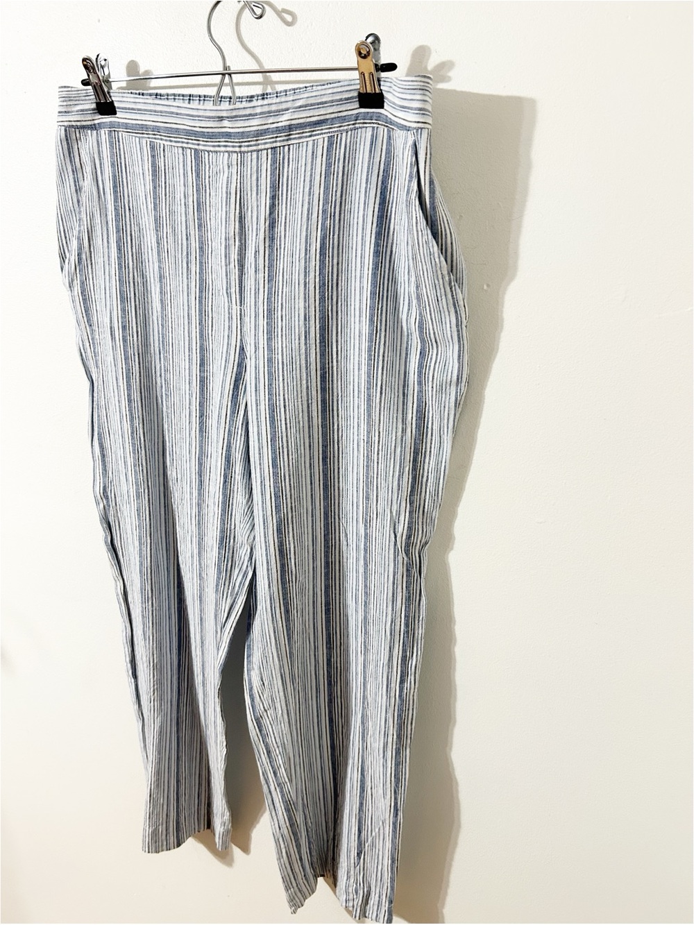 Chico’s Linen Blend Blue White Striped Wide Leg Crop Pants Size 1.5 - Picture 2 of 12